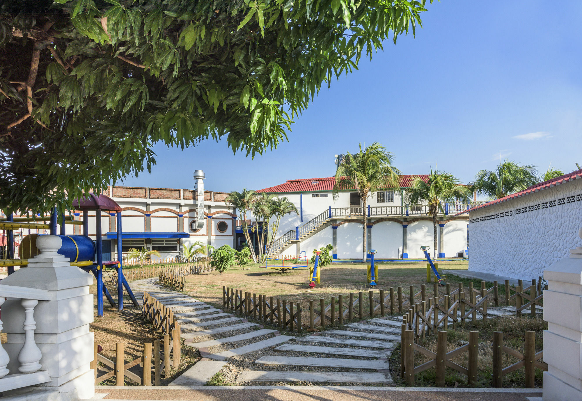 Hotel Sunrise By Hype Apiay Buitenkant foto